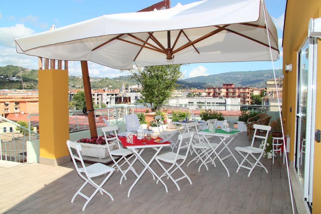 B&B I Fiori Del Mare Агрополи Экстерьер фото